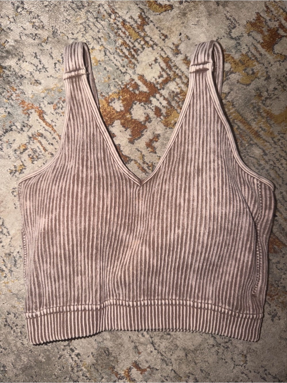 Ribbed V-Neck Crop Top in Mauve